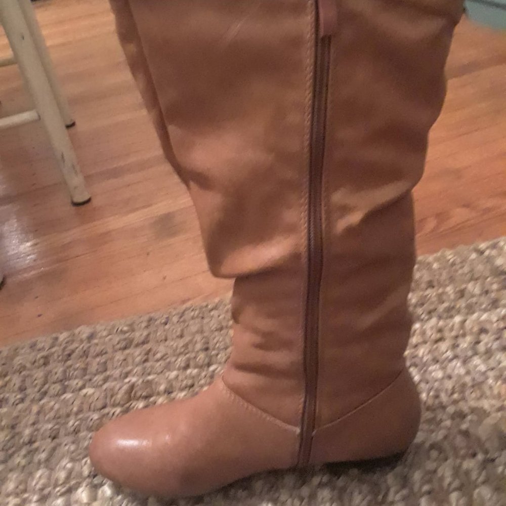 man made leather - Picture 3 of 5